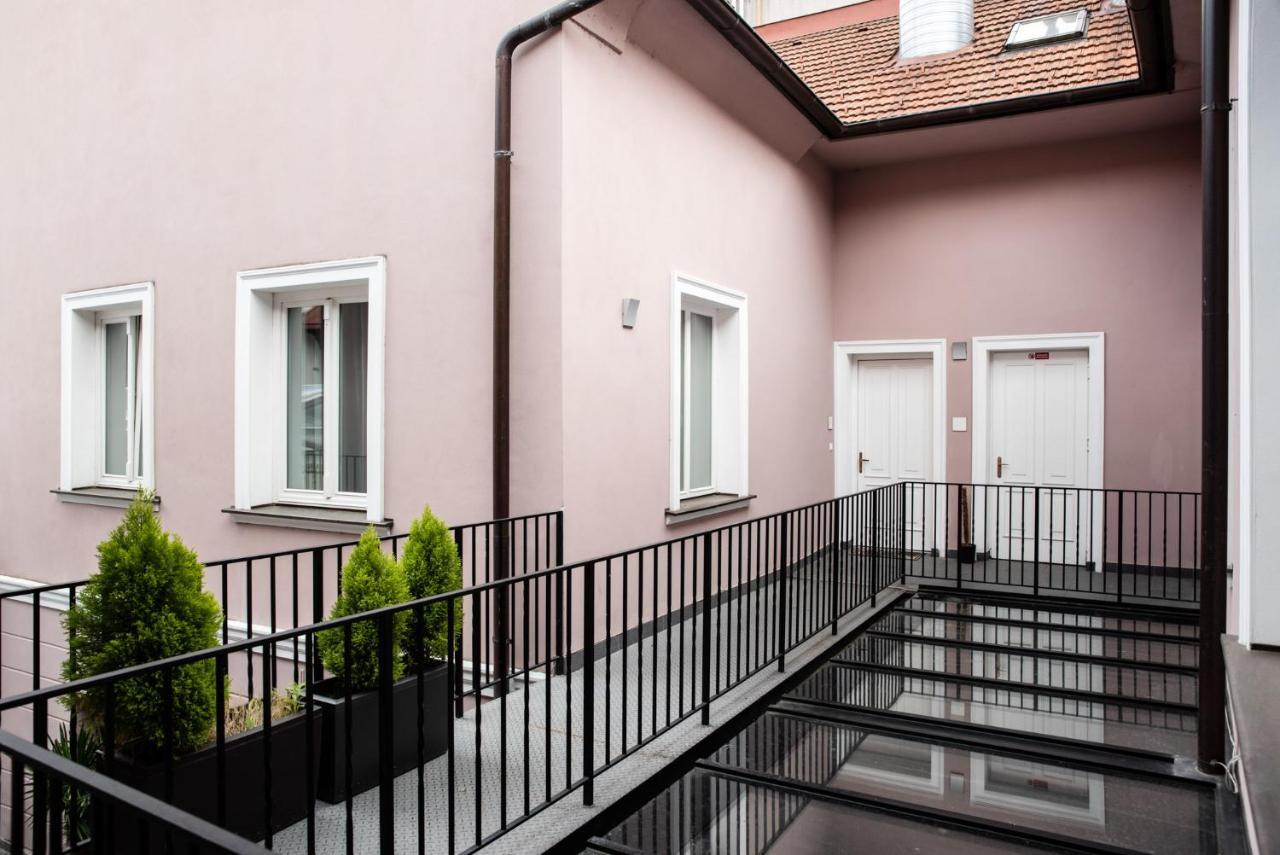 Atrio Apartment *