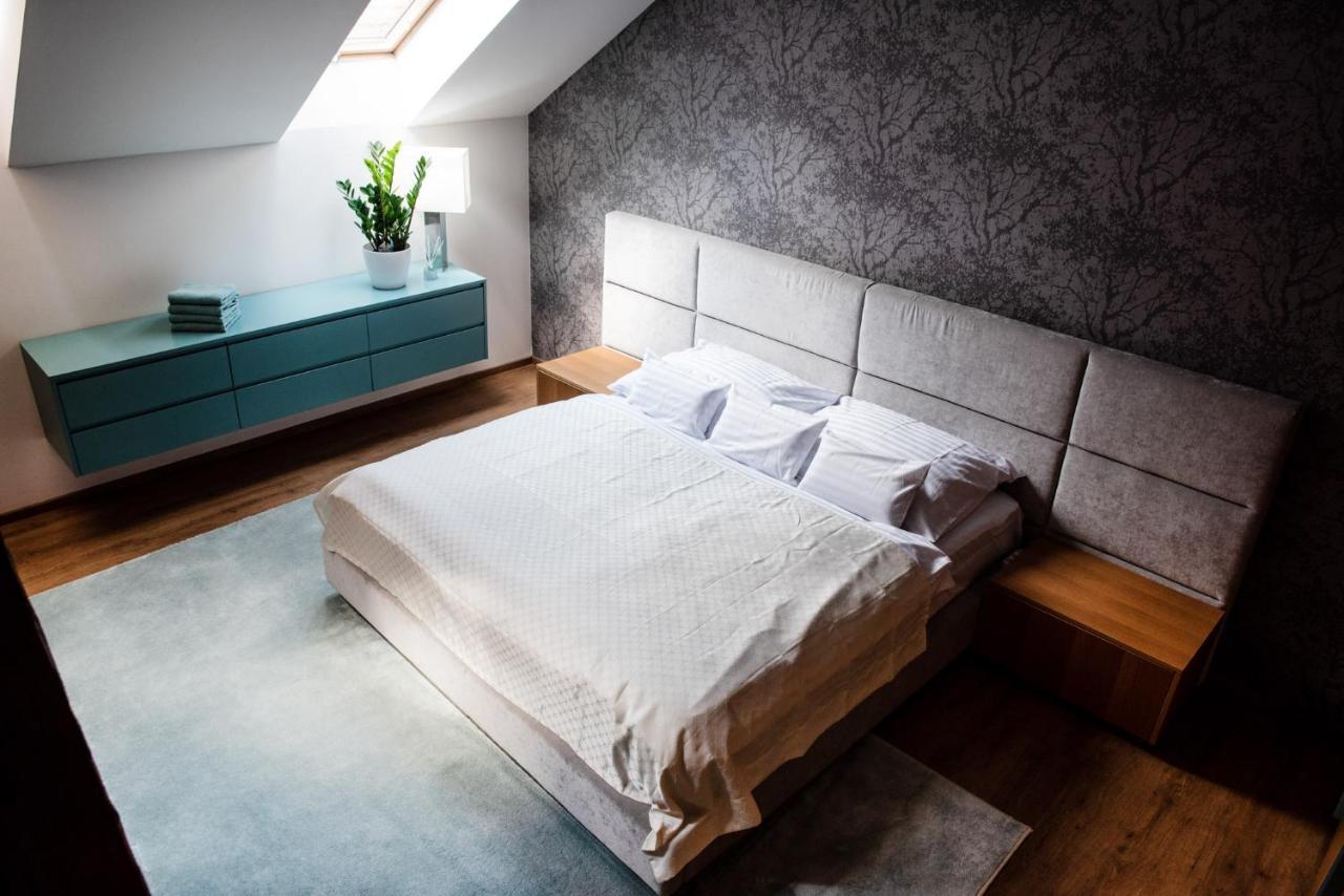 Atrio Apartment